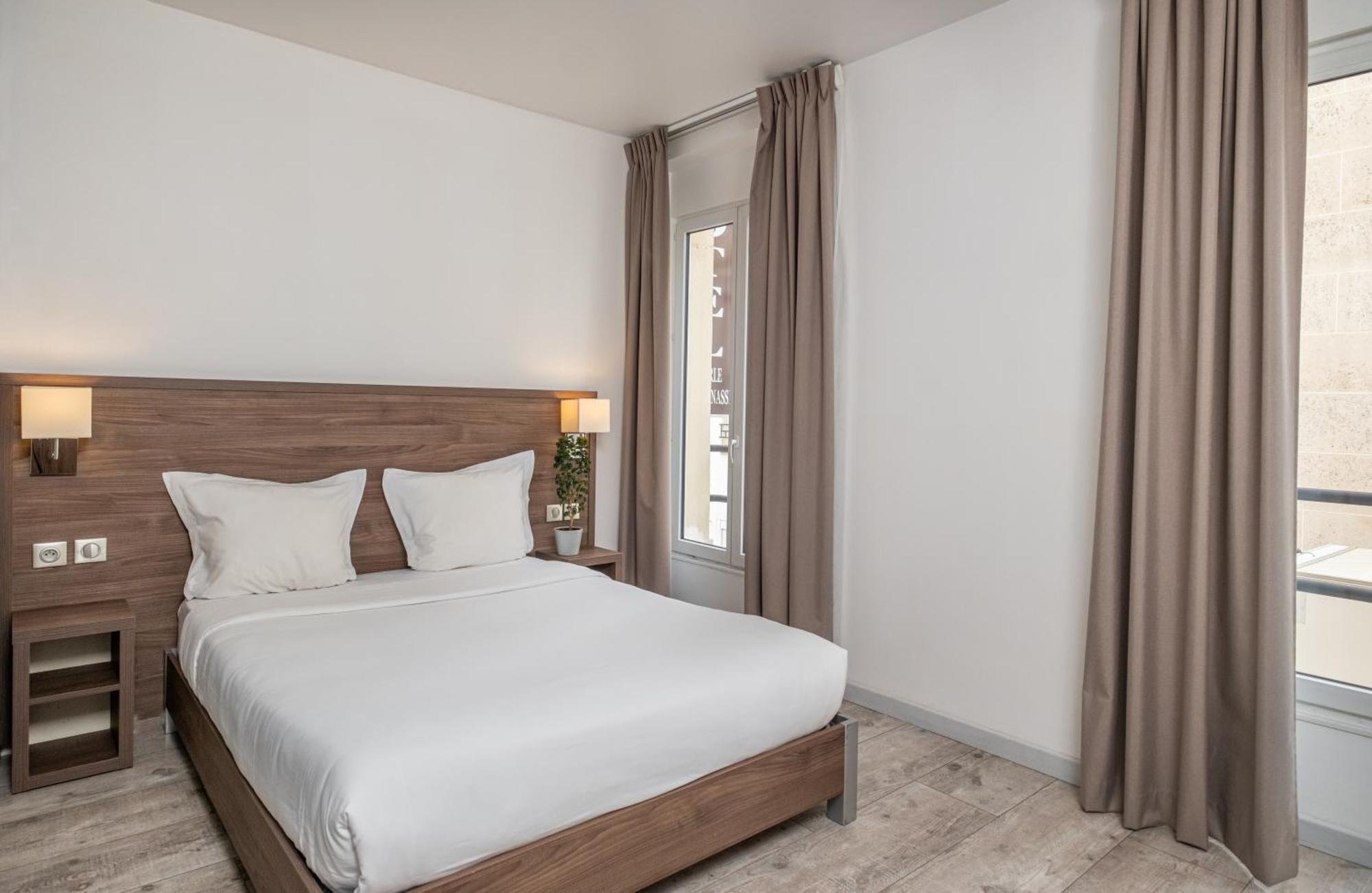 פריז Hotel La Perle Montparnasse מראה חיצוני תמונה