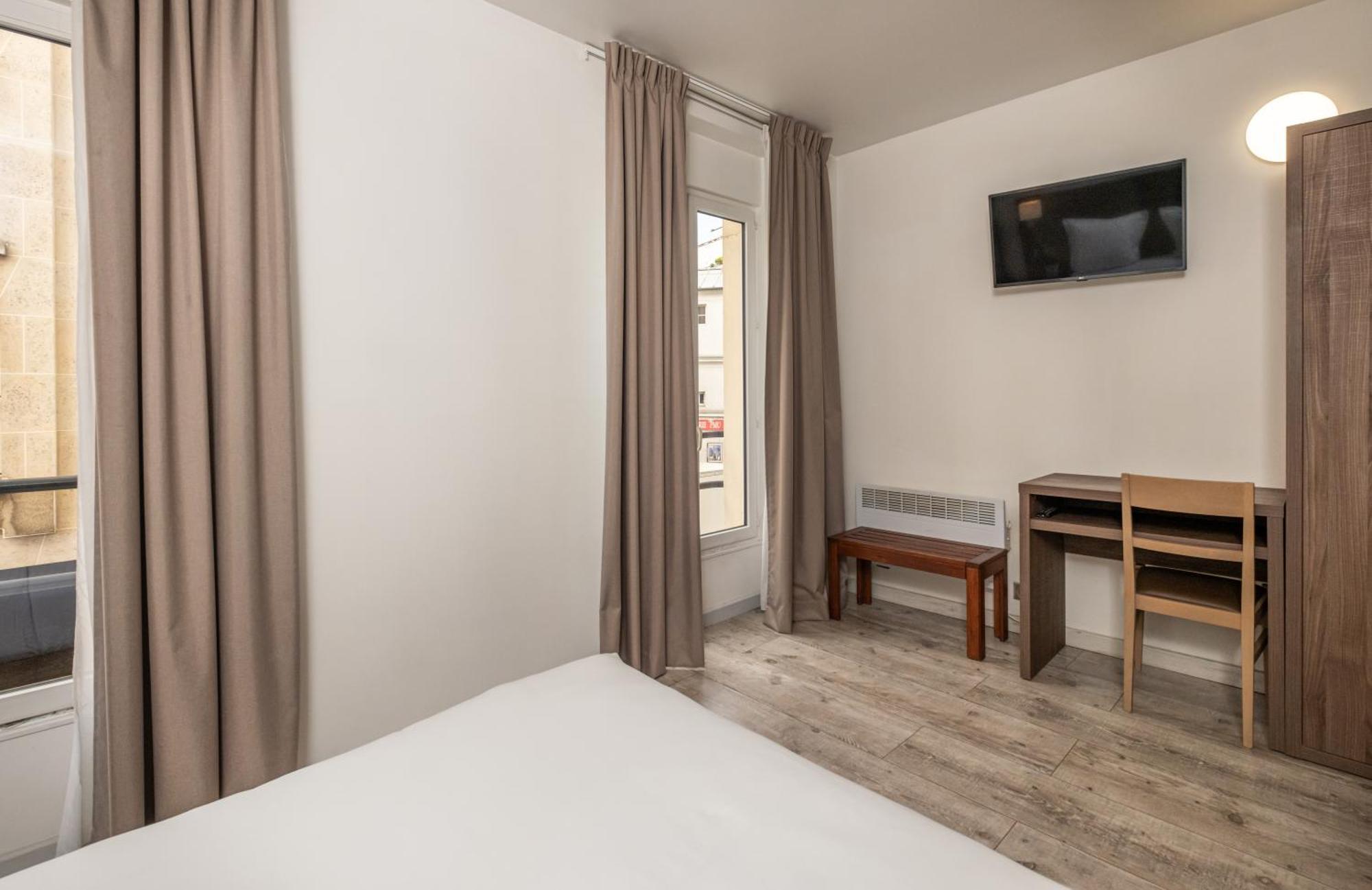 פריז Hotel La Perle Montparnasse מראה חיצוני תמונה
